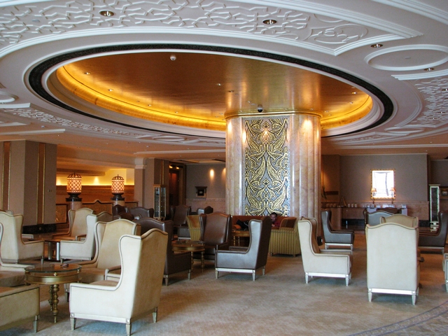 40噸黃金打造八星級酒店