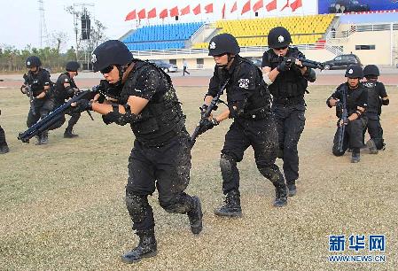 直擊公安特警大練兵