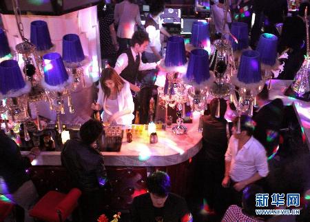 娛樂場所貓膩藏多少 揭開“假洋酒”的神秘面紗