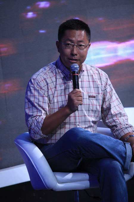 李陽再次家暴！妻子曝光照片