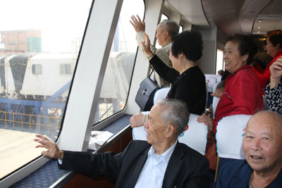 我國最大高速客滾輪“海峽號”今日首航臺中