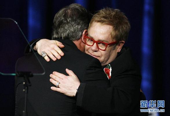 世界艾滋病日：關“艾”，從擁抱開始