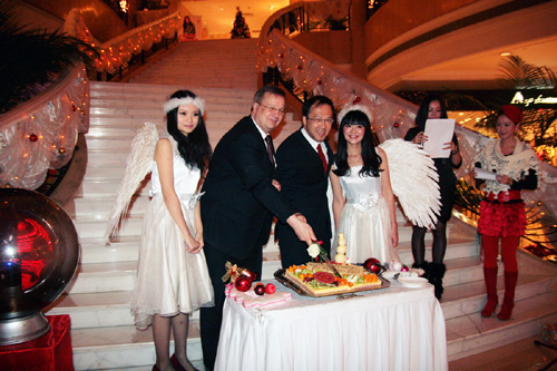 成都天府麗都喜來(lái)登飯店舉行圣誕點(diǎn)燈儀式