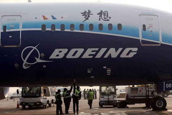 波音787“夢想”飛機(jī)飛抵北京