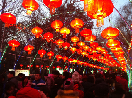 濟南：元宵節趵突泉賞花燈