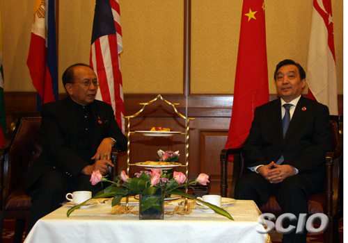 王晨會見馬來西亞新聞、通信和文化部長亞蒂姆