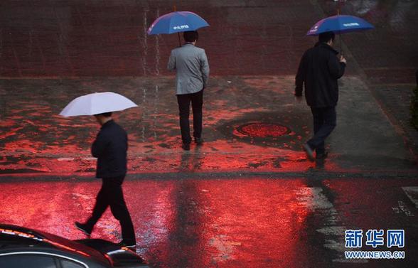 “雨雪風(fēng)沙齊至”：最近天氣有點(diǎn)亂 出門請(qǐng)注意