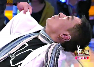 海歸男不堪學歷遭質疑當場暈倒 靠無知出名？