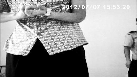 司機助人維權(quán)反遭交警圍毆 打人者被拘隊長受處分