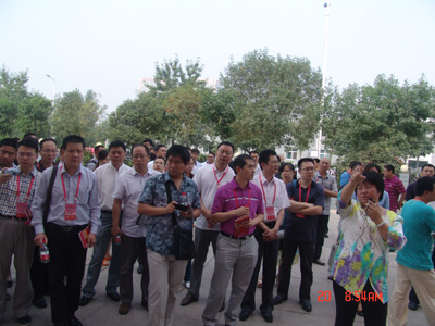 國際航空物流巨頭齊聚鄭州 考察河南航空物流