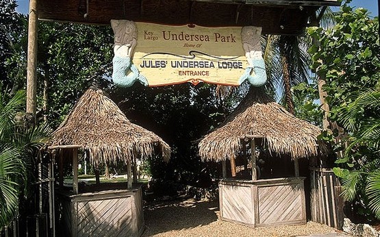 組圖:世界上十大最遙遠賓館 潛水才能到達