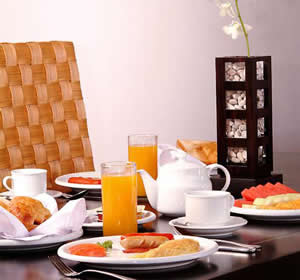 白領(lǐng)養(yǎng)生：上班族美女想苗條 11個(gè)早餐建議(組圖)