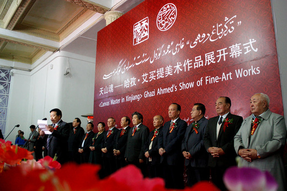 天山魂—哈孜·艾買提美術(shù)作品展今日在烏開幕