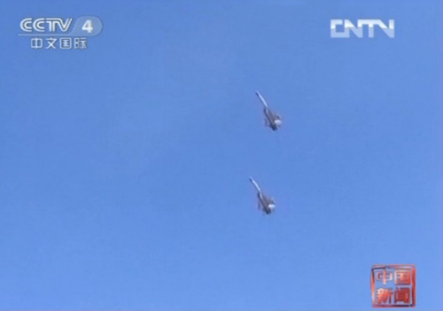 實拍：中國空軍殲11戰機對抗空戰(組圖)