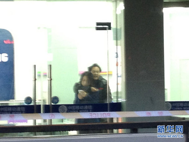 江蘇阜寧一男子搶劫珠寶店并挾持人質