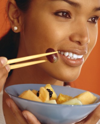 白領養生：飯后12件小事 讓你美麗大變身