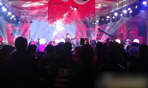 福建富豪嫁女豪花2.1億 姜育恒等明星出席