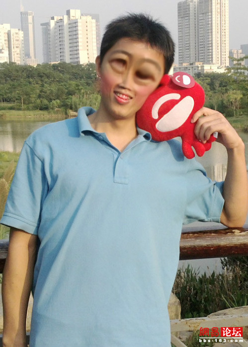 蛇精引發(fā)PS熱潮 全民惡搞掀高潮