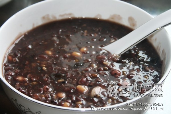 春節勿忘養胃 外出吃年夜飯八大注意事項