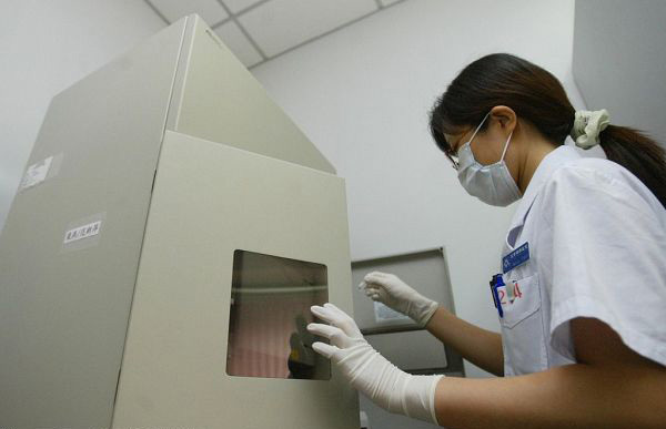 婚姻脆弱催熱親子鑒定 滴血認親一再上演