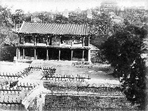 頤和園的牛尾巴斷而復(fù)續(xù) 組圖