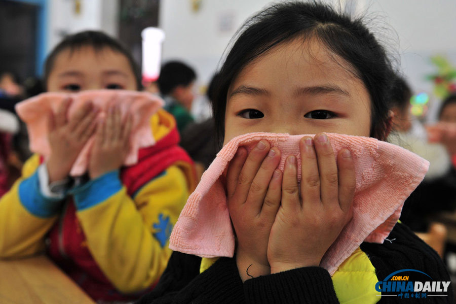 全國各地中小學開展“安全教育日”活動