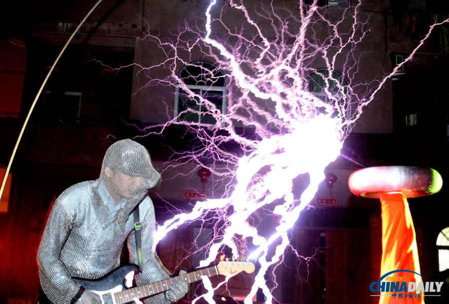 探訪福建長樂鄉(xiāng)村“閃電”樂隊(duì)