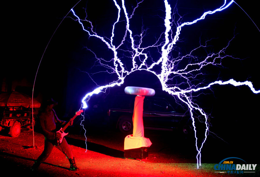 探訪福建長樂鄉村“閃電”樂隊