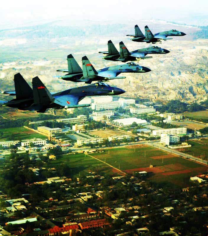 空軍戰機墜毀事件犧牲飛行員生前照片公布[圖]