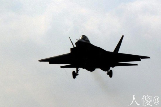 日媒稱中國殲31不如F35 技術“全靠盜竊”