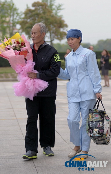 上海一名成人感染H7N9禽流感重癥患者康復出院