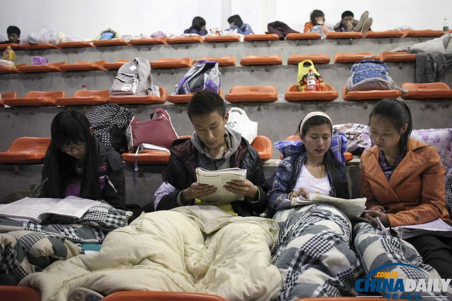 中國日報聚焦蘆山地震之 學(xué)生篇