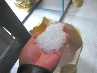 5月1日解禁在即 調(diào)查稱發(fā)泡餐具生產(chǎn)衛(wèi)生狀況堪憂