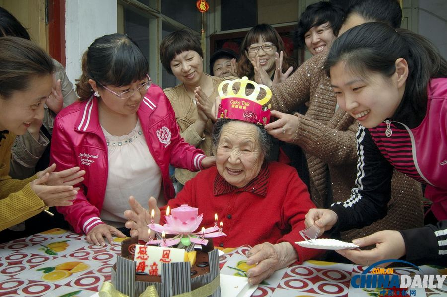 中國(guó)日?qǐng)?bào)聚焦母親節(jié)圖片精選