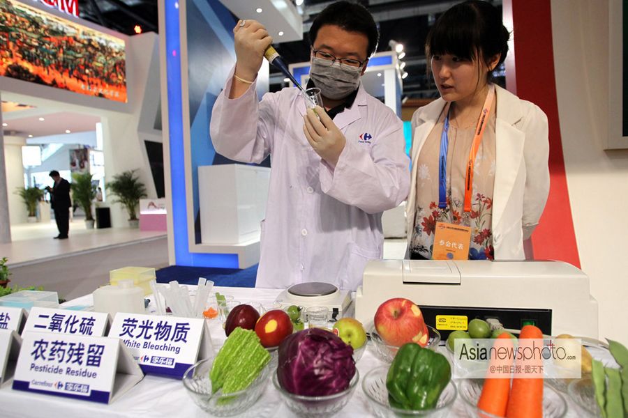 中國日報一周圖片精選：大學(xué)生畢業(yè)設(shè)計展