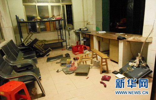 廣東高州：外省人員打砸派出所 強行帶走兩警察
