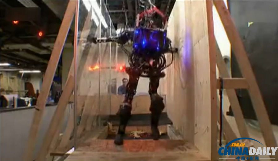 組圖：美軍研制最新戰爭機器人能跑會跳像