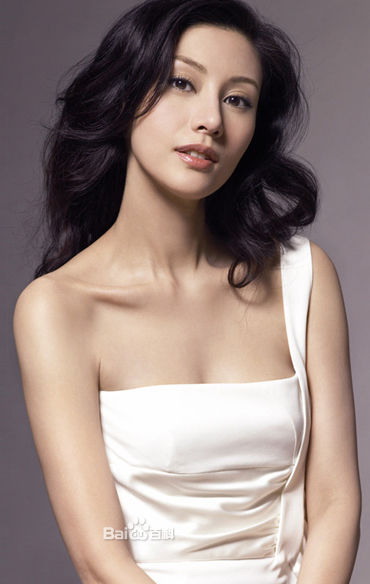 當紅混血女星美貌氣質大PK