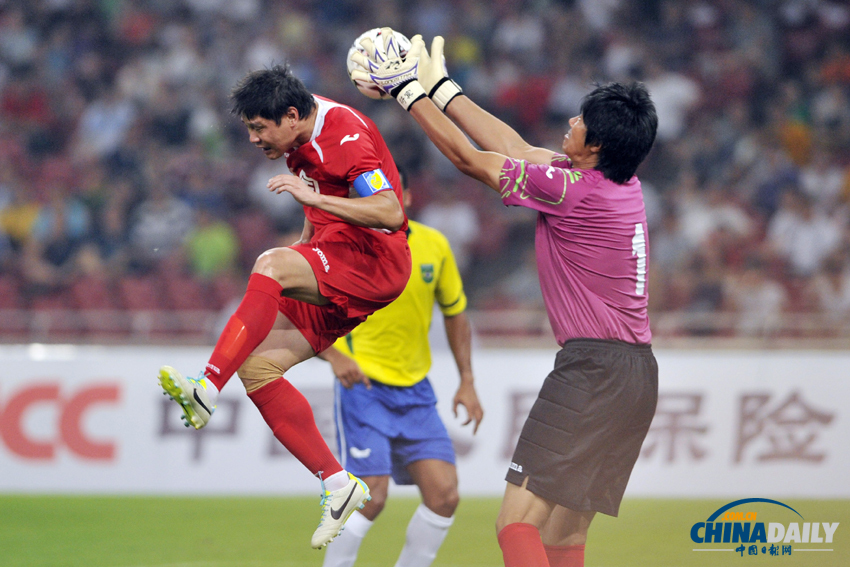 友誼賽：中國元老憾負巴西傳奇巨星