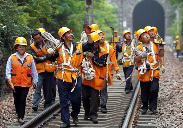 中國經濟穩(wěn)健換擋續(xù)航 重振外部預期