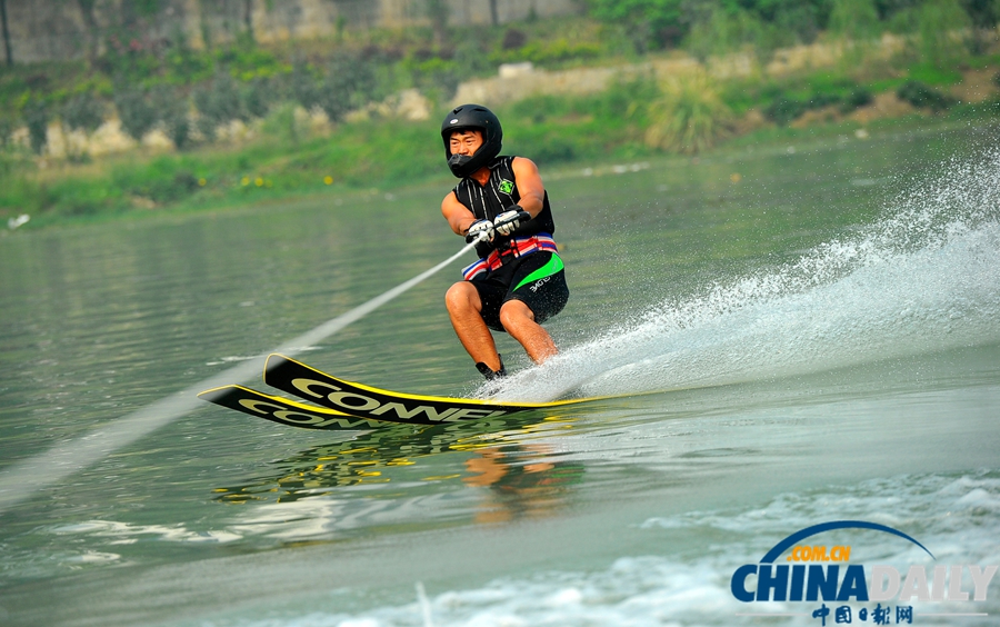 湖南張家界：“水上騎士”澧水備戰