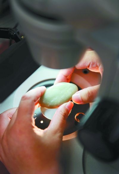 珠寶鑒定行業(yè)亂象：檢測師背三重包袱