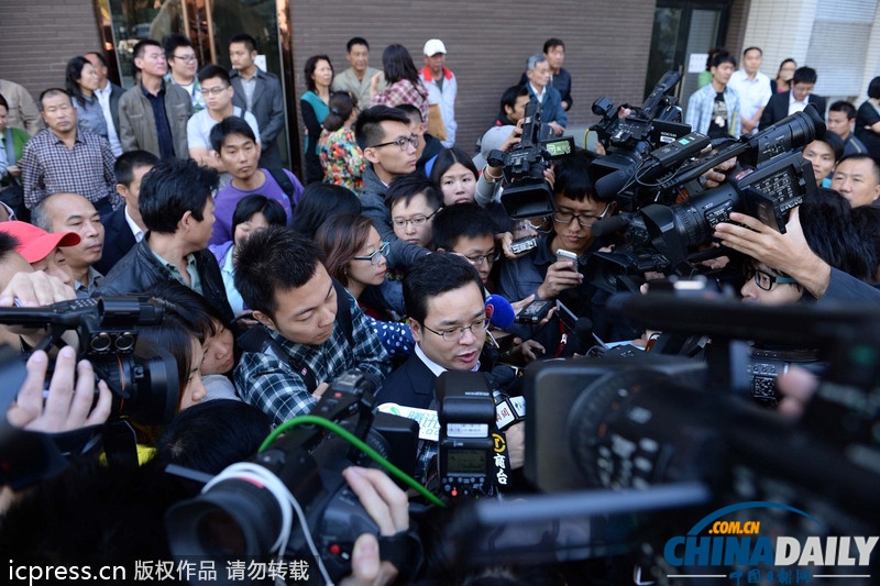 李某某等五人強奸案一審宣判 李某某獲刑10年