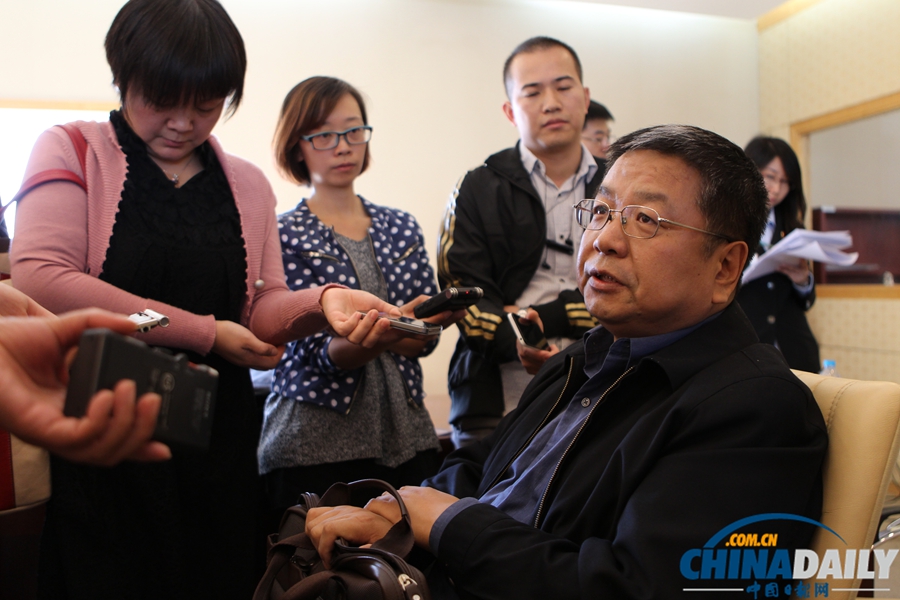 李某某等五人強奸案一審宣判 李某某獲刑10年