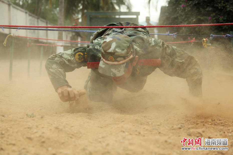 武警三亞支隊國慶前夕練兵忙