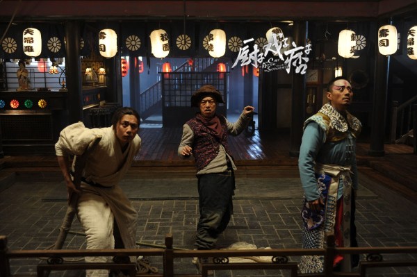 軍報痛批戰(zhàn)爭劇中“痞子變英雄”：從崇高到卑微