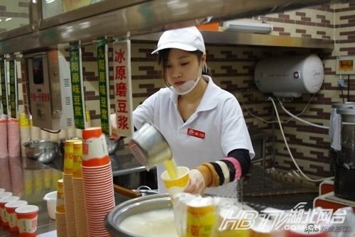 成都“魷魚西施”迷倒食客　民間西施大PK