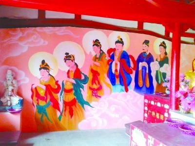 清代壁畫修復后慘不忍睹:面目全非紅配綠