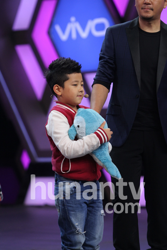 《爸爸去哪兒》萌娃鬧“大本營”