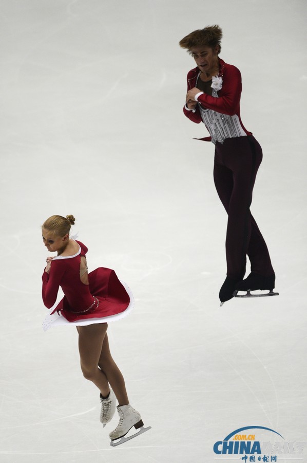 花滑中國杯：中國17歲小將閆涵折桂